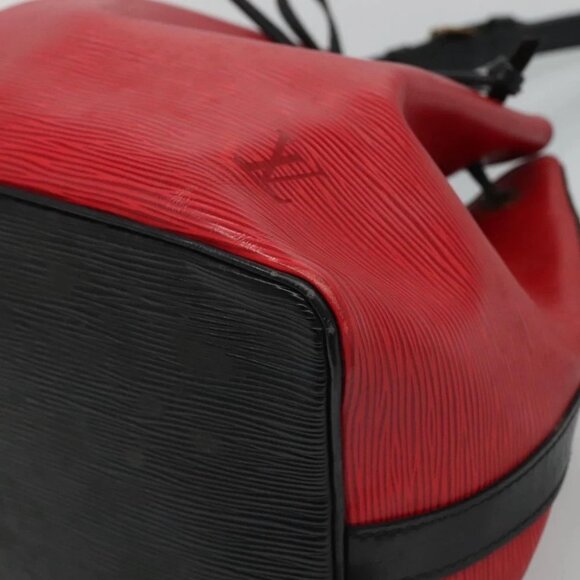 LOUIS VUITTON Epi Petit Noe Shoulder Bag Bicolor Black Red - Picture 7 of 16